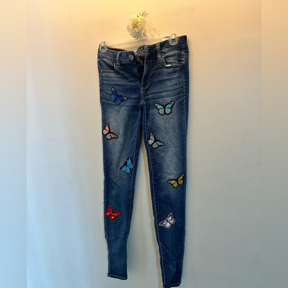American eagle Embroided jeans size 2